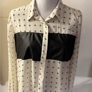 Paper Tee Monochrome Cross Pattern Top